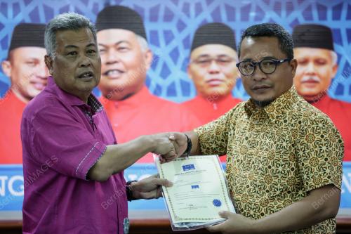 DATUK SERI AHMAD SAID