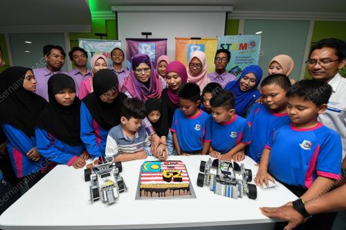 TR03_04082019_PELAJAR_ROBOTIK_BN201908016834