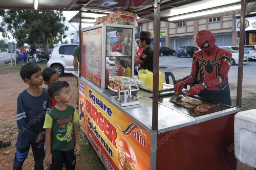 BURGER SPIDERMAN