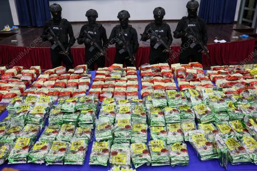 RAMPASAN DADAH BERNILAI RM25 JUTA
