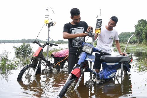 MOTOSIKAL BANJIR