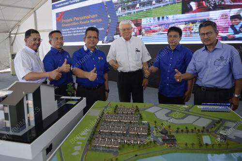 TR03_06052018_PROJEK_SEA_FELDA