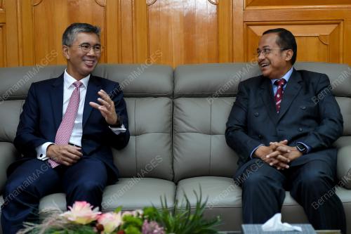 TENGKU DATUK SERI ZAFRUL TENGKU ABDUL AZIZ