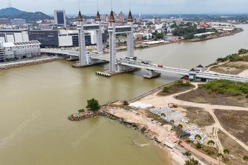 PEMBAIKAN BENTENG OMBAK