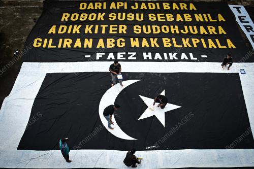 BENDERA DAN KAIN RENTANG GERGASI TFC