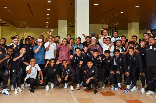 DATUK SERI DR AHMAD SAMSURI MOKHTAR