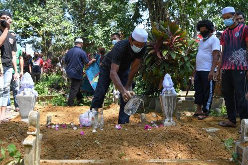 MANGSA KEBAKARAN MENINGGAL DUNIA
