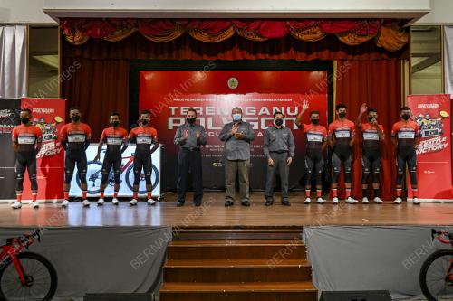 MEMPERKENALKAN PELUMBA TSG