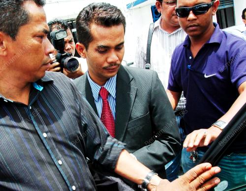 AHMAD RAMZI MOHAMAD ZUBIR