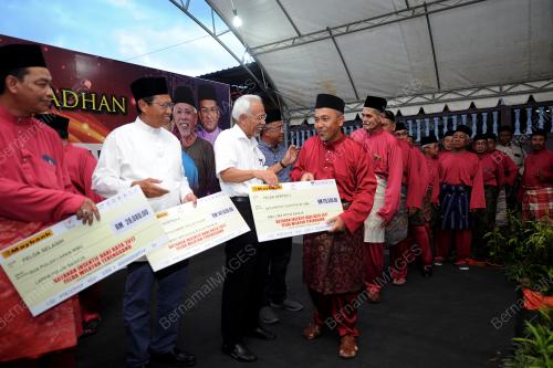TR03_12062017_SHABERY_FELDA_BN201706116595