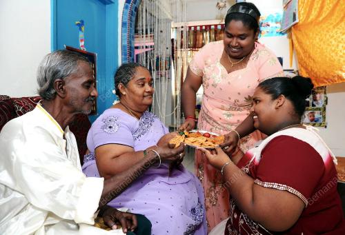 TR03_12112012_HARI_DEEPAVALI