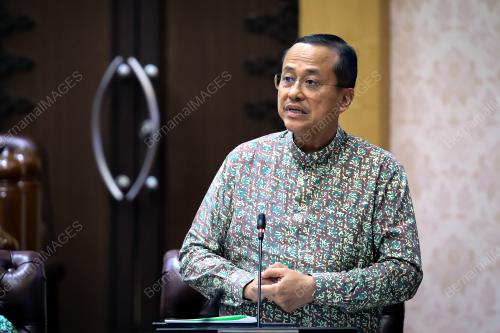 DATUK SERI DR AHMAD SAMSURI MOKHTAR