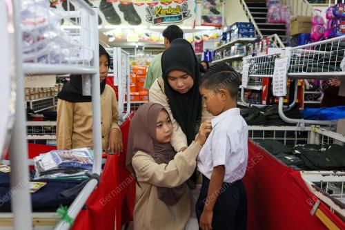 JUALAN KEMBALI KE SEKOLAH