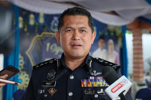 DATUK MAZLI MAZLAN