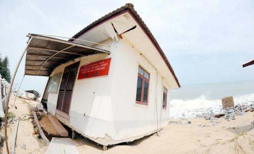 TR03_16102014_HAKISAN_PANTAI