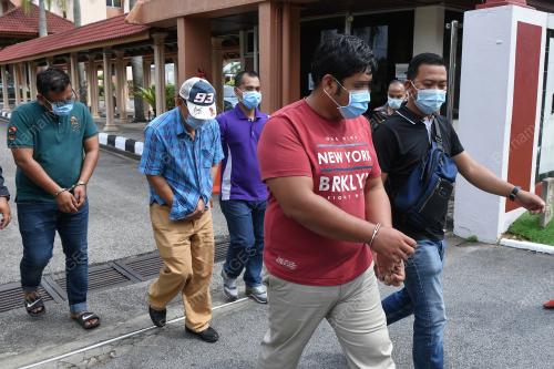 TIGA PENGURUS SYARIKAT DIREMAN SPRM