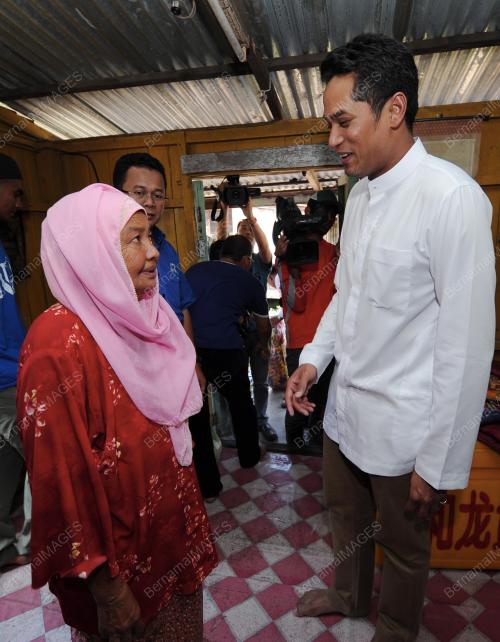 TR03_17072013_KHAIRY_LAWAT