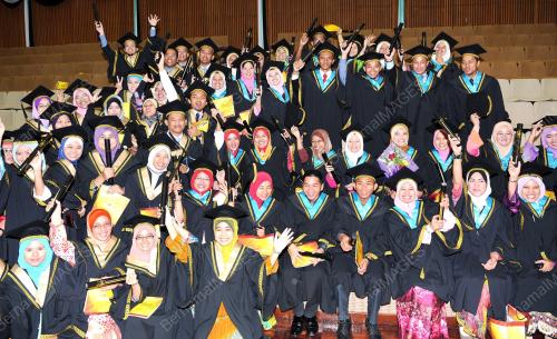 KONVOKESYEN UNISZA