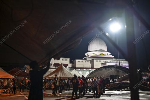 TINJAUAN RIBUT