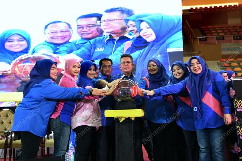 TR03_18112017_PUTERI_UMNO_BN201711131188
