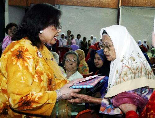RAFIDAH AZIZ