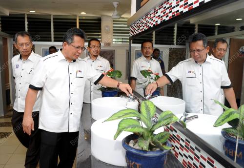 TR03_19112015_HARI_TANDAS