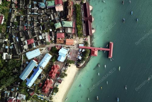 KAMPUNG PULAU PERHENTIAN