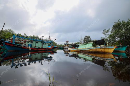 MONSUN TIMUR LAUT