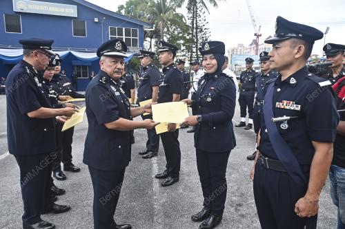 SAMBUTAN HARI POLIS KE 216