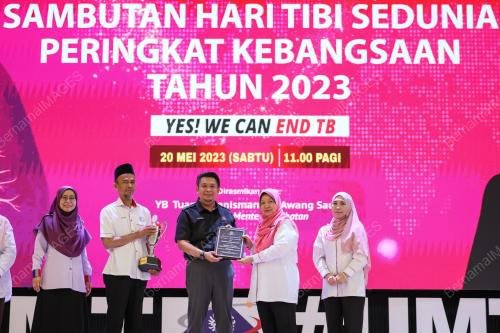 LUKANISMAN AWANG SAUNI