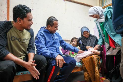DATUK SERI DR AHMAD SAMSURI MOKHTAR