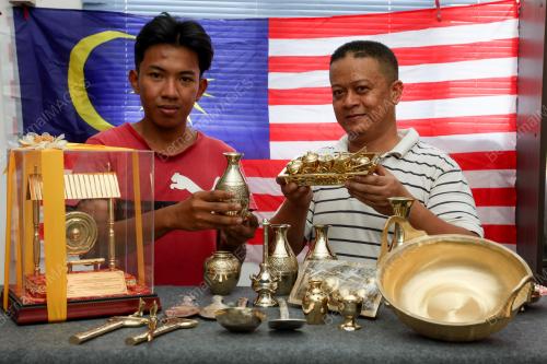 TEPAK SIRIH TEMBAGA