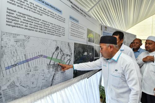 DATUK SERI TUAN IBRAHIM TUAN MAN