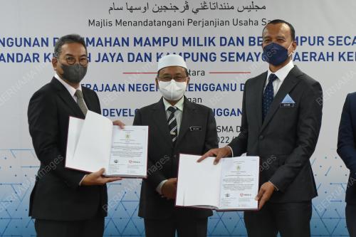 DR ALIAS RAZAK