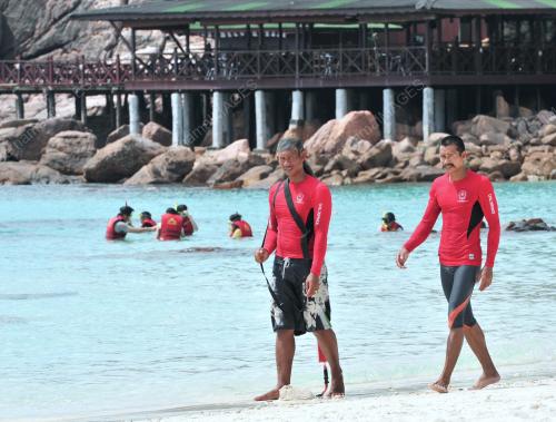 PENGAWAL PANTAI