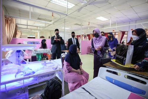 SULTANAH NUR ZAHIRAH