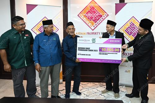 PENYERAHAN ZAKAT PERNIAGAAN
