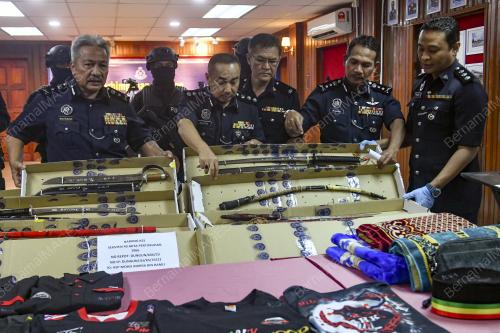 TANGKAPAN PERTUBUHAN HARAM
