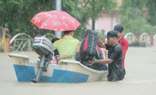 TR03_24122012_SETIU_BANJIR