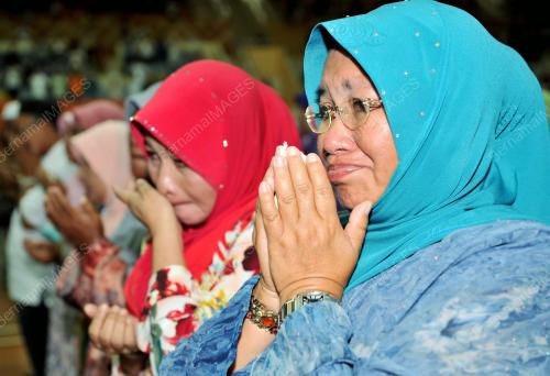 TR03_25022012_HIMPUNAN_UMAT