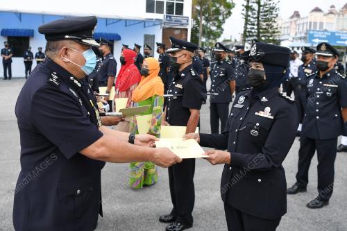 DATUK ROSLEE CHIK