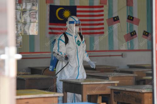 SANITASI SEKOLAH