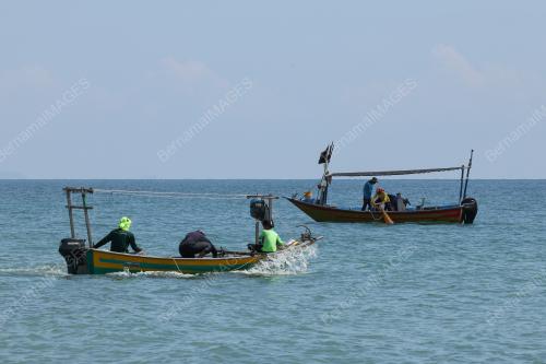 NELAYAN PANTAI