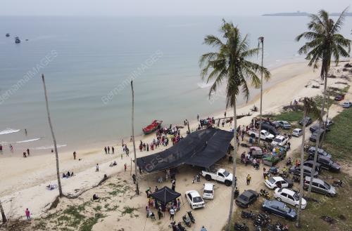 PENDUDUK SETIU DAPATKAN BEKALAN IKAN SEGAR DAN MURAH