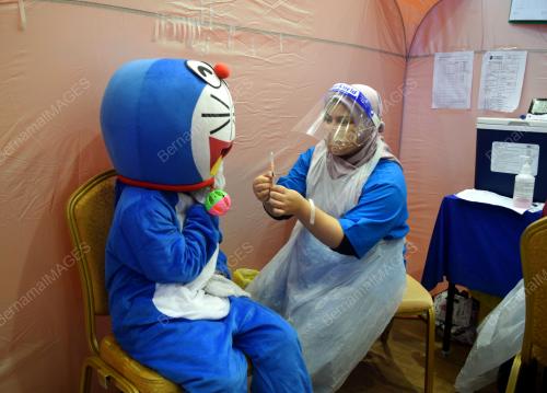 DORAEMON TERIMA VAKSIN COVID-19