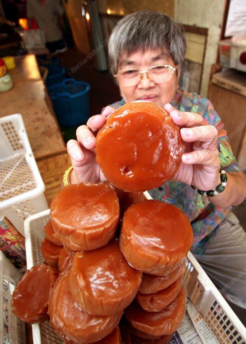 TR03_27012011_KUIH_BAKUL