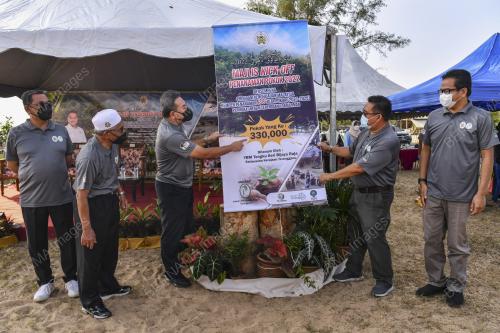 PENANAMAN POKOK
