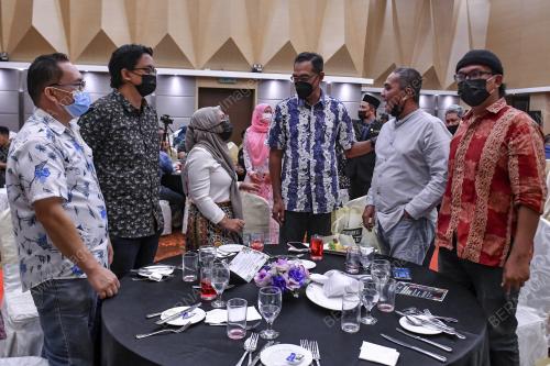 DATUK ROSOL WAHID