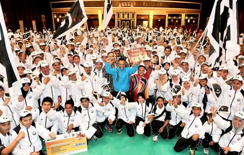 TR03_28062012_BENDERA_SUKMA