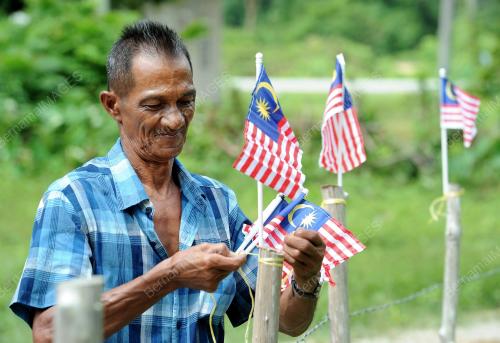 TR03_28082016_LAHIR_MERDEKA